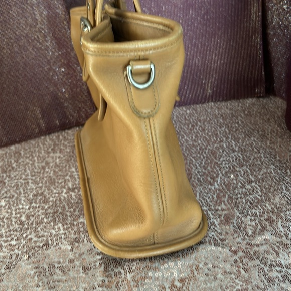 Vintage Coach Camel Legacy Satchel Purse - Picture 6 of 13